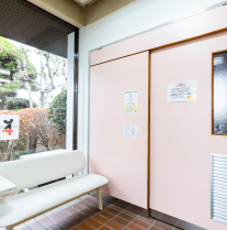 小児科全般のことはもちろん、ご家族の方の診療も可能です。